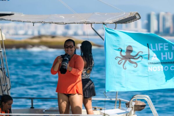 LIFE IS A HULI (196)